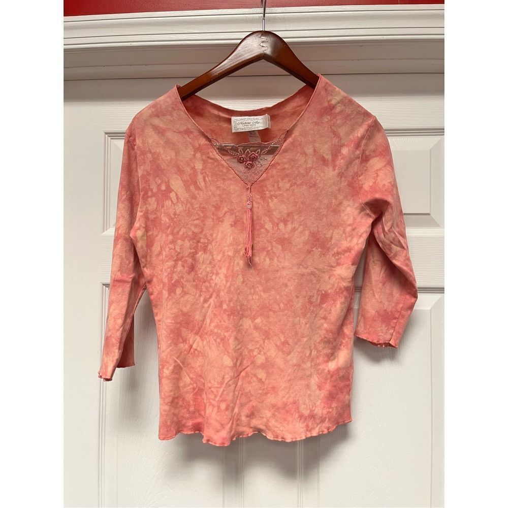 Nature Art Lynn Yang Peach Pink Tie Dye Tassel Rosette Top sz L EUC